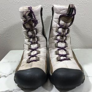 Keen warm boots size 6